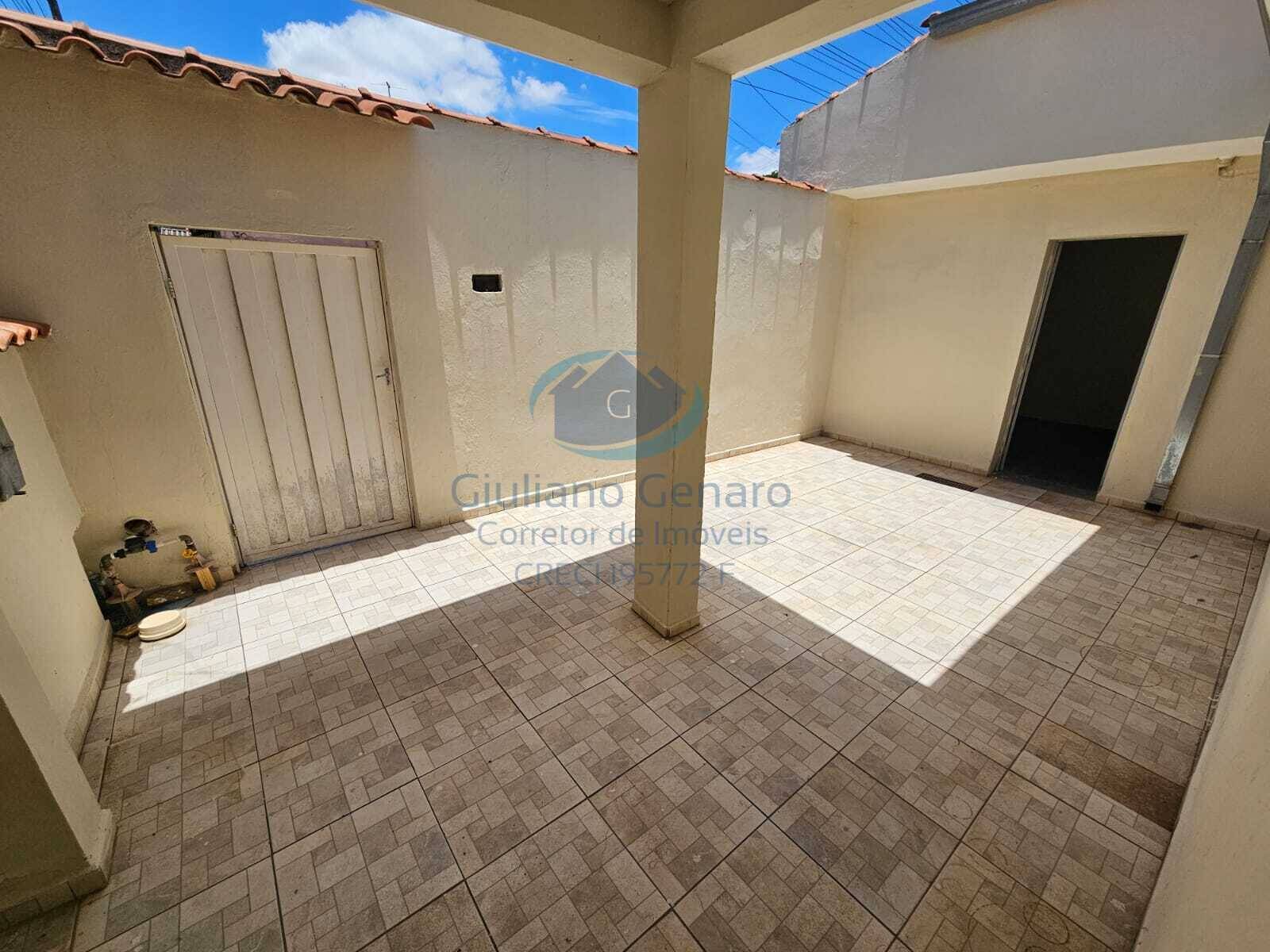 Casa à venda com 2 quartos, 89m² - Foto 3