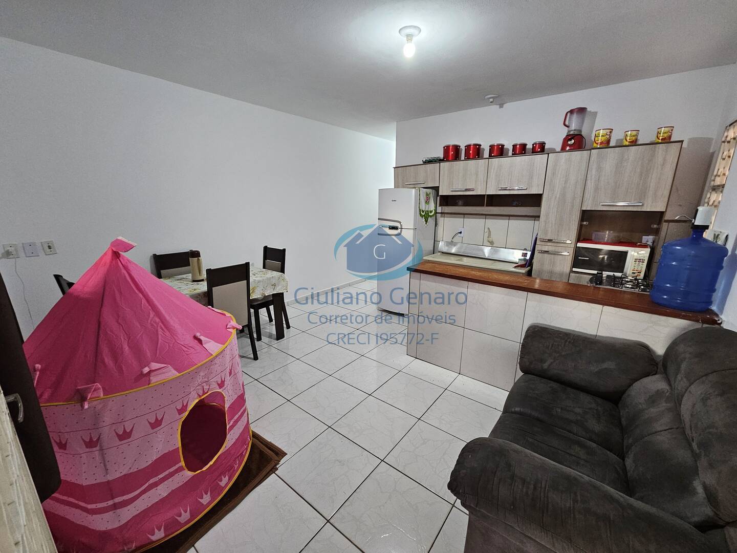 Casa à venda com 2 quartos, 50m² - Foto 3