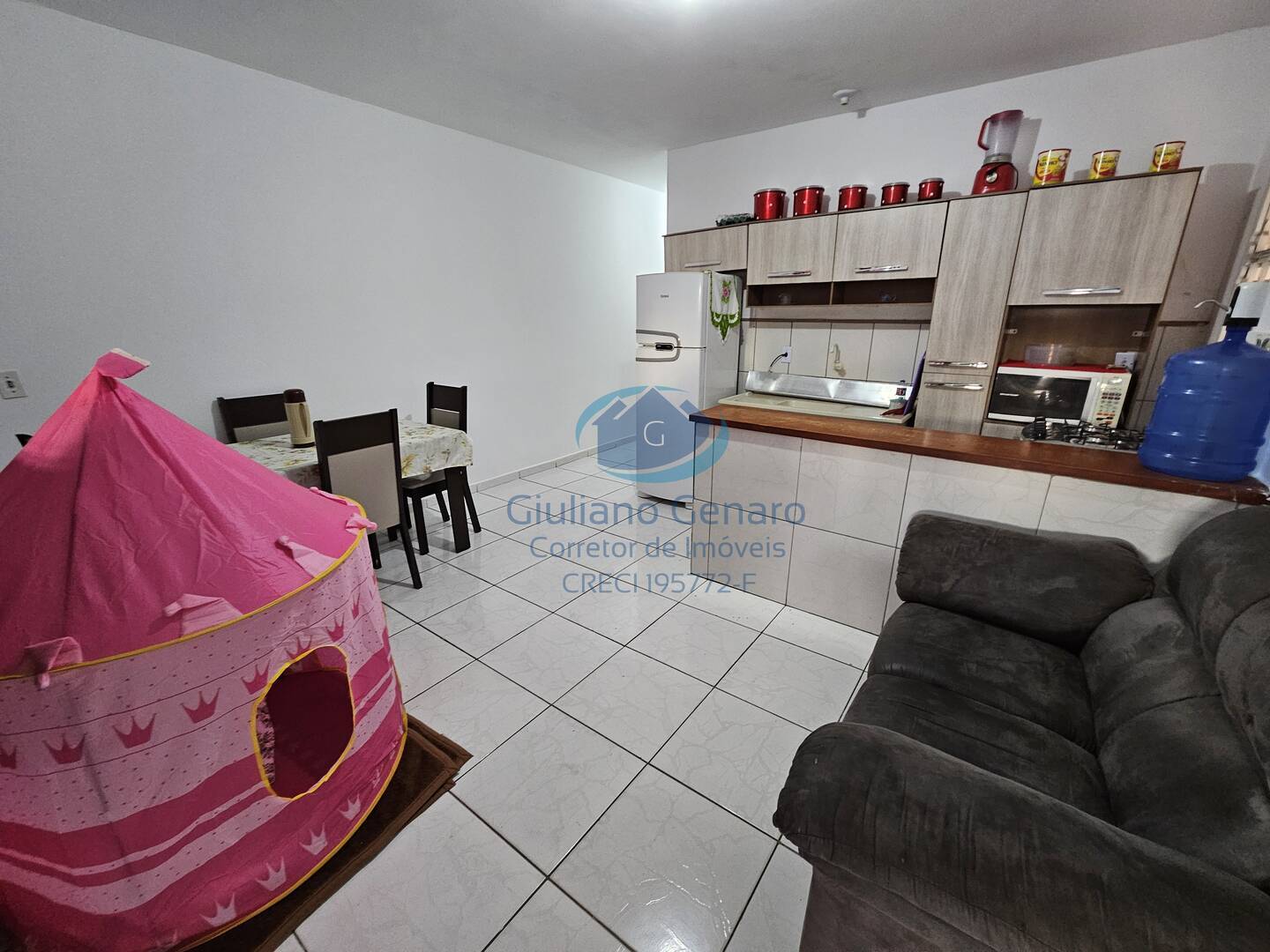 Casa à venda com 2 quartos, 50m² - Foto 4