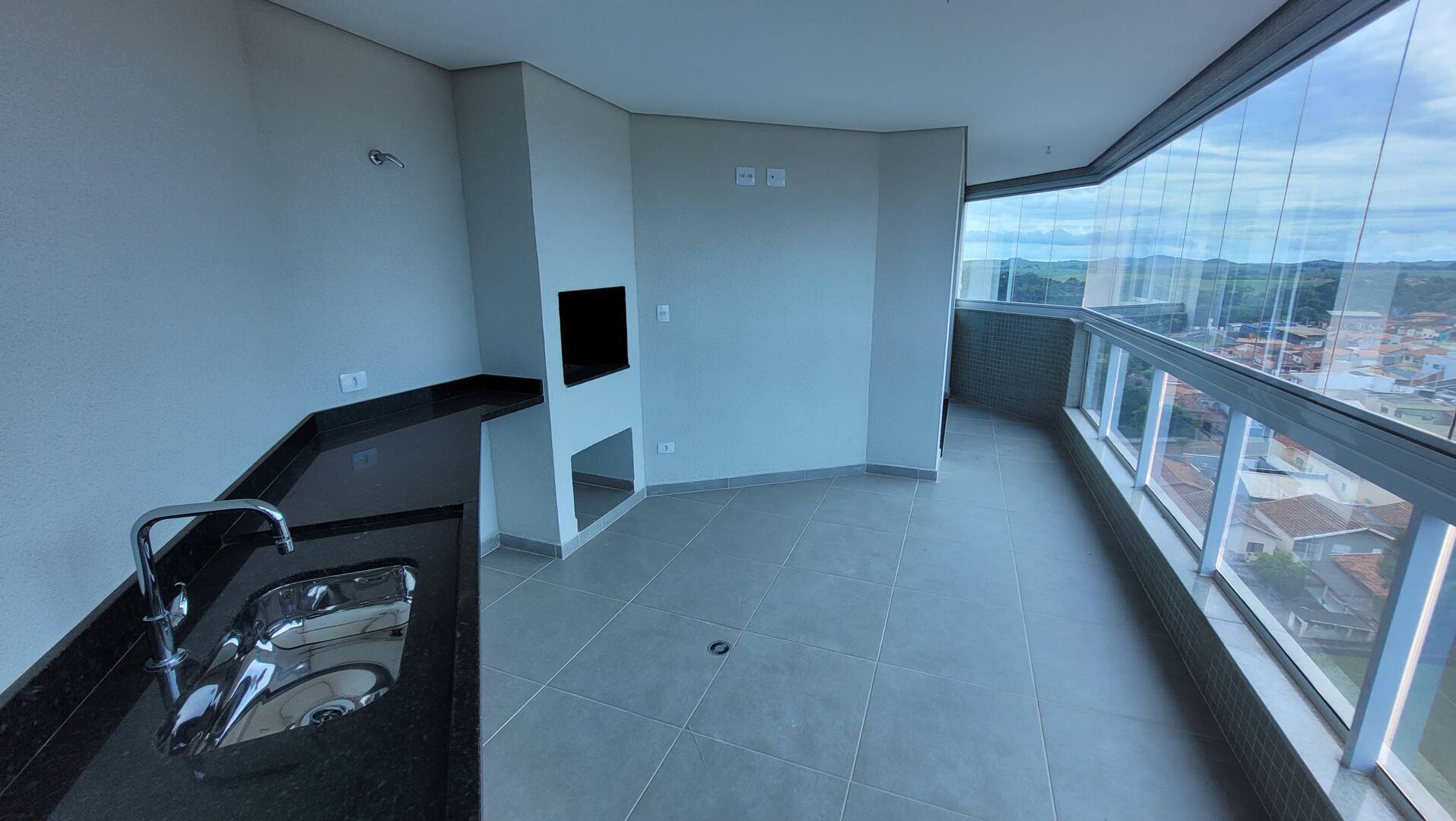 Apartamento à venda com 3 quartos, 188m² - Foto 6