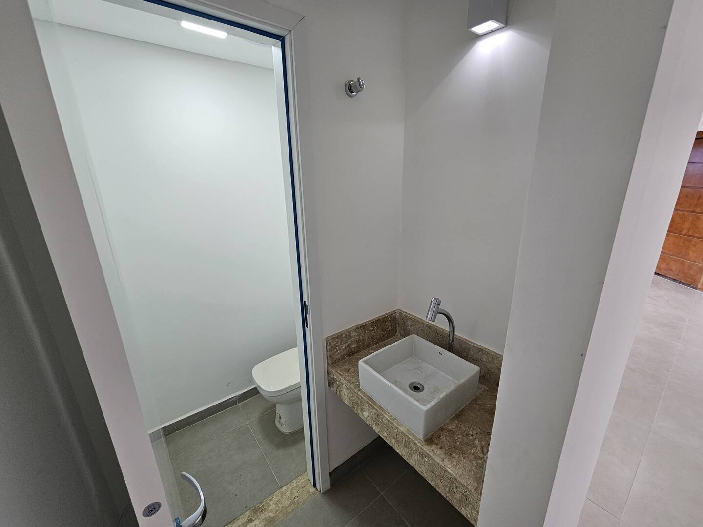 Apartamento à venda com 3 quartos, 188m² - Foto 7