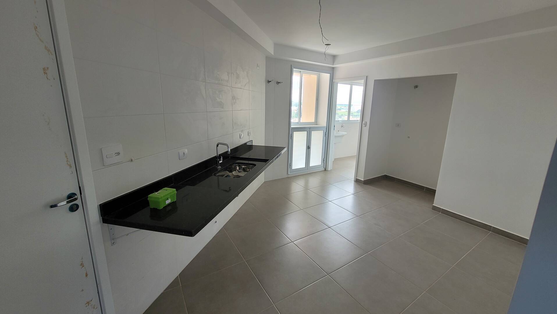 Apartamento à venda com 3 quartos, 188m² - Foto 8