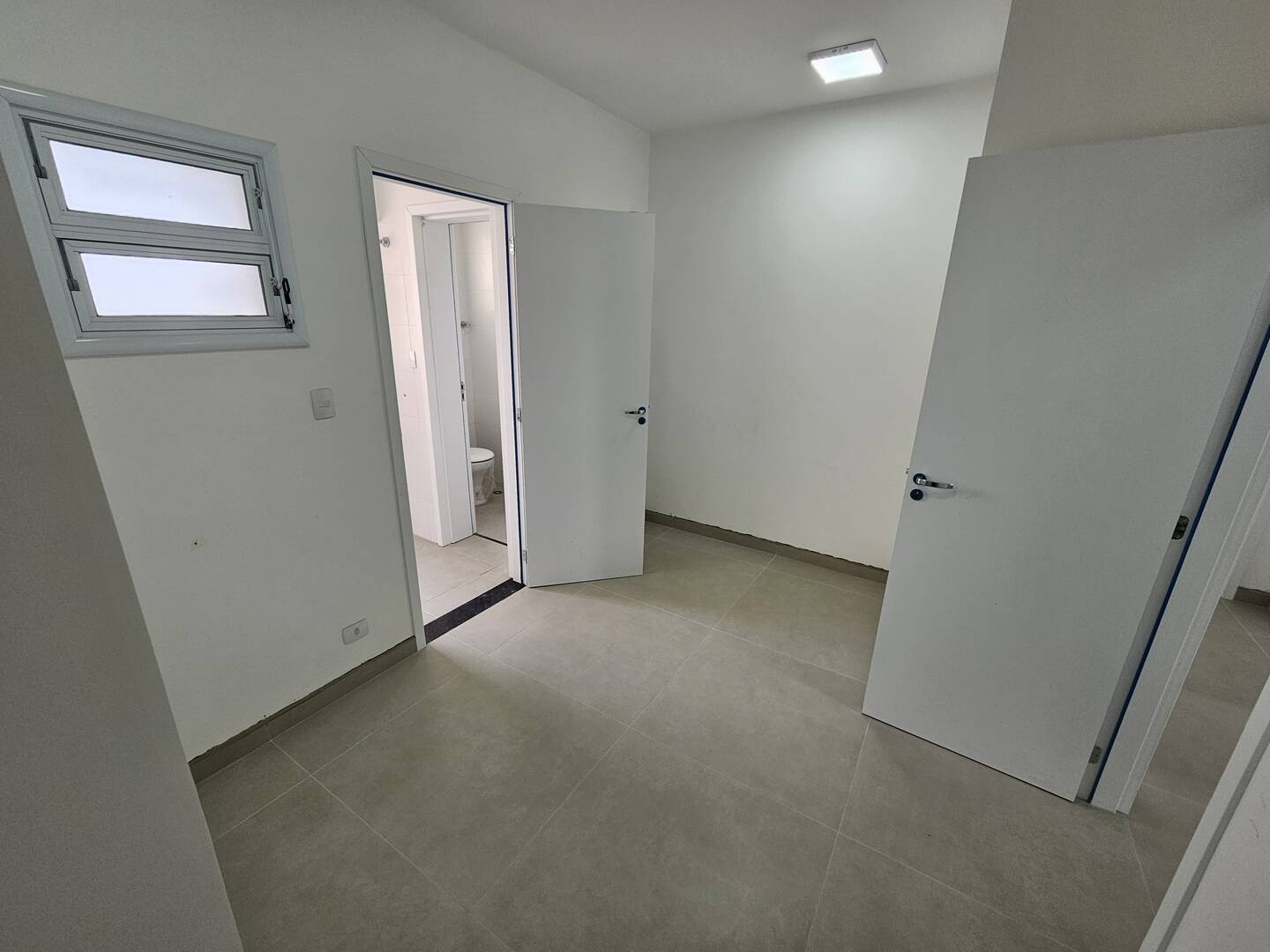 Apartamento à venda com 3 quartos, 188m² - Foto 14