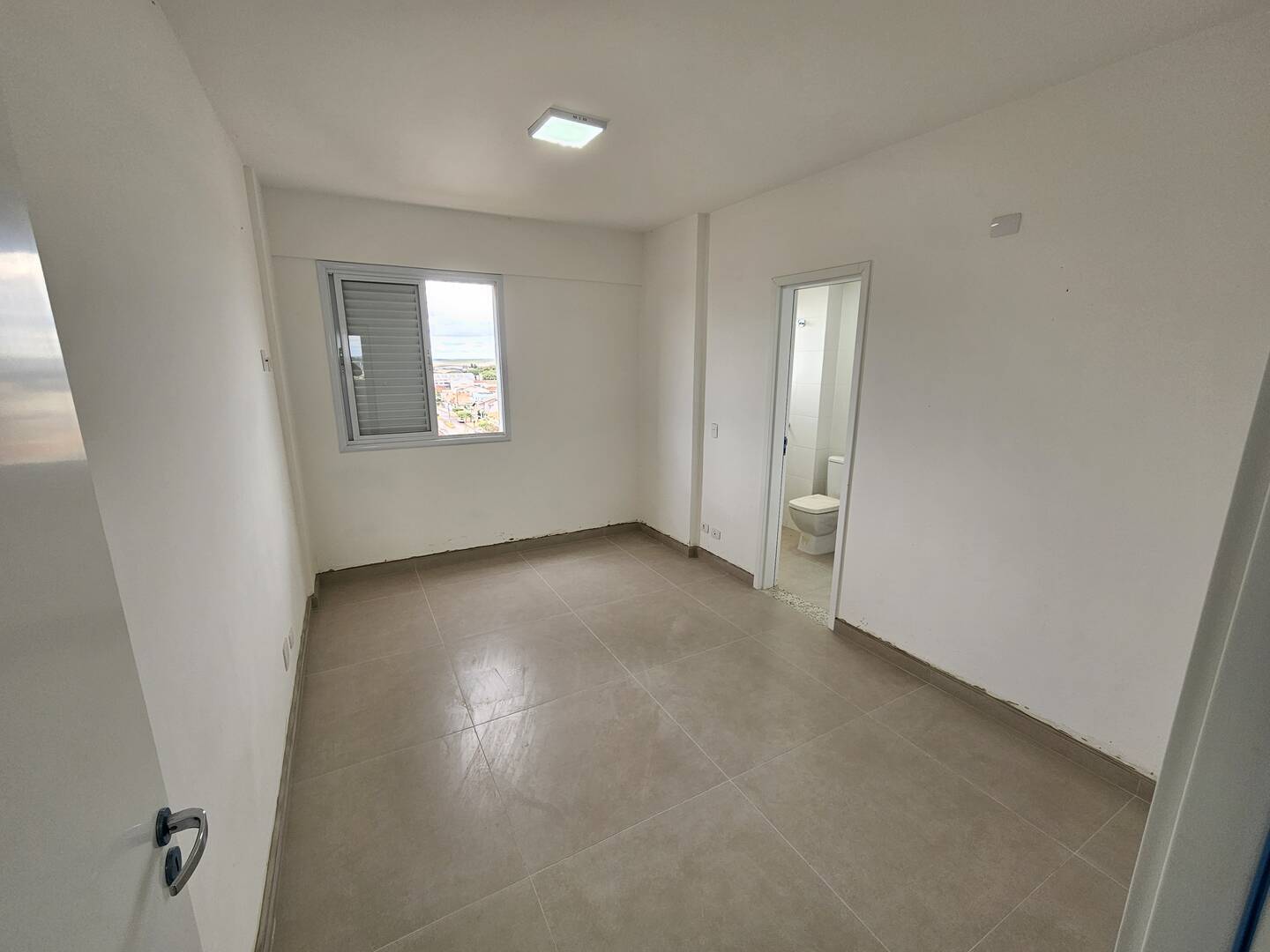 Apartamento à venda com 3 quartos, 188m² - Foto 16