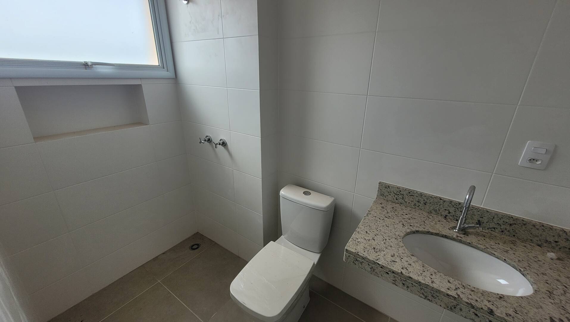 Apartamento à venda com 3 quartos, 188m² - Foto 17