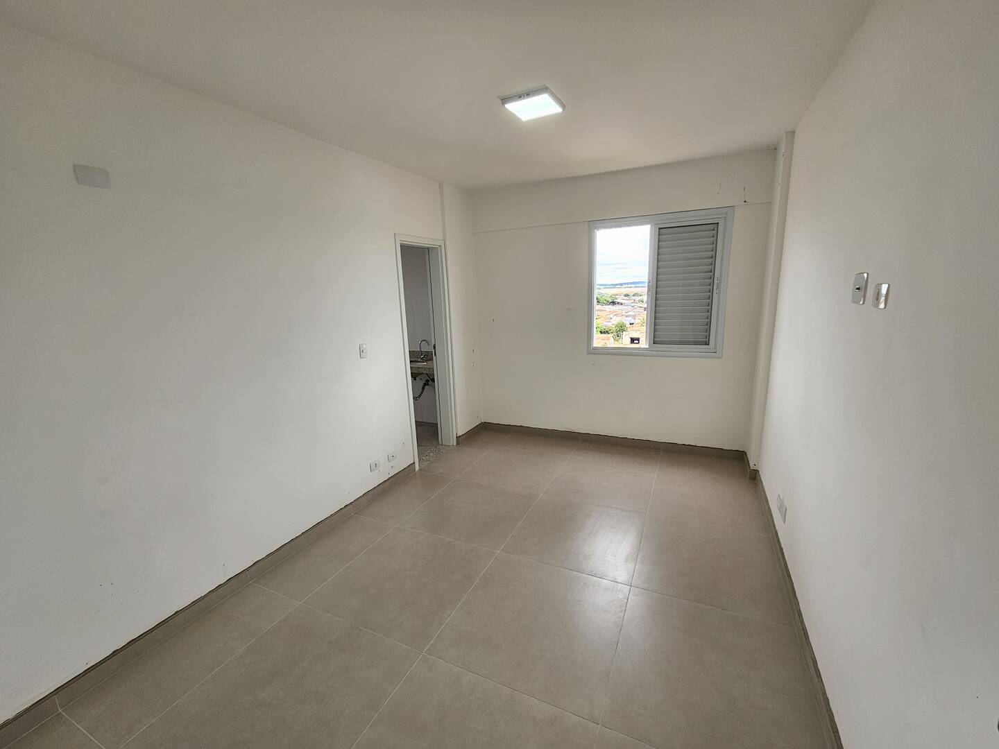Apartamento à venda com 3 quartos, 188m² - Foto 18
