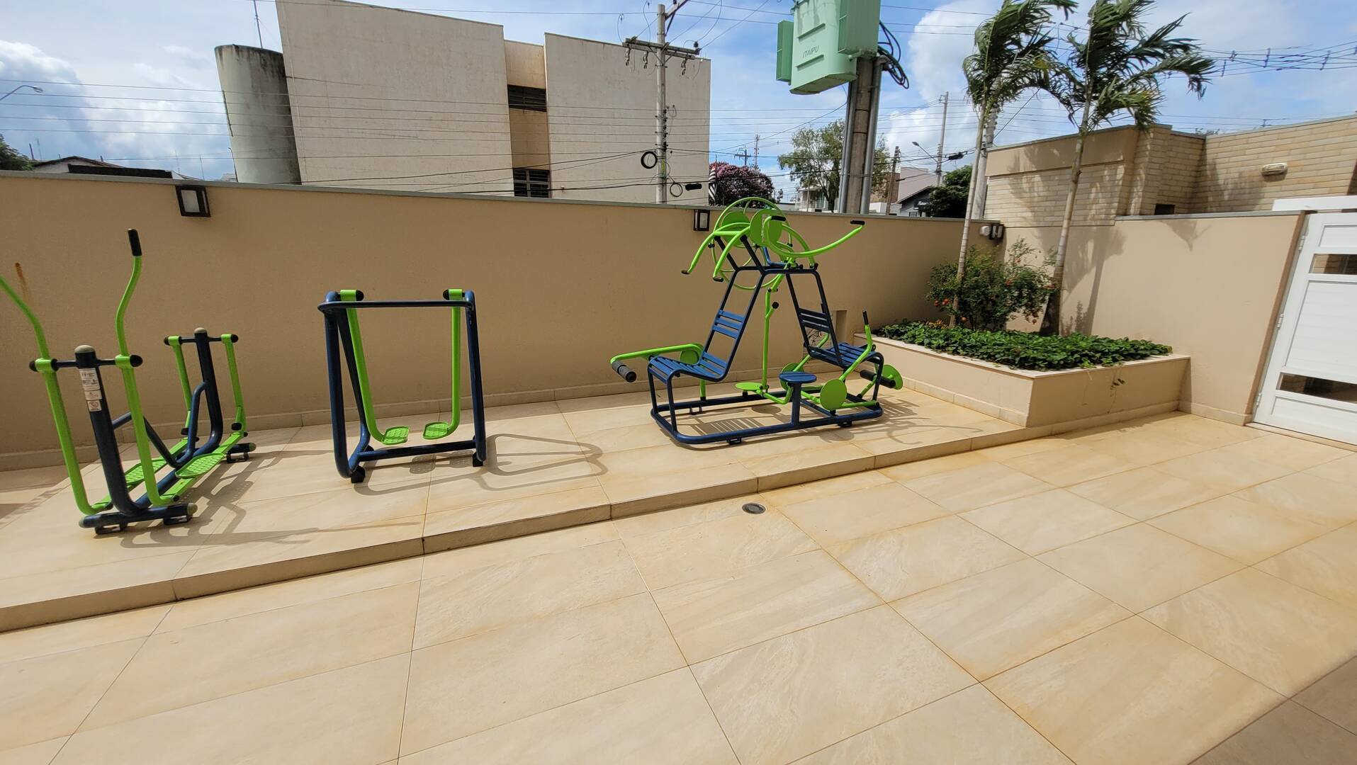 Apartamento à venda com 3 quartos, 188m² - Foto 31