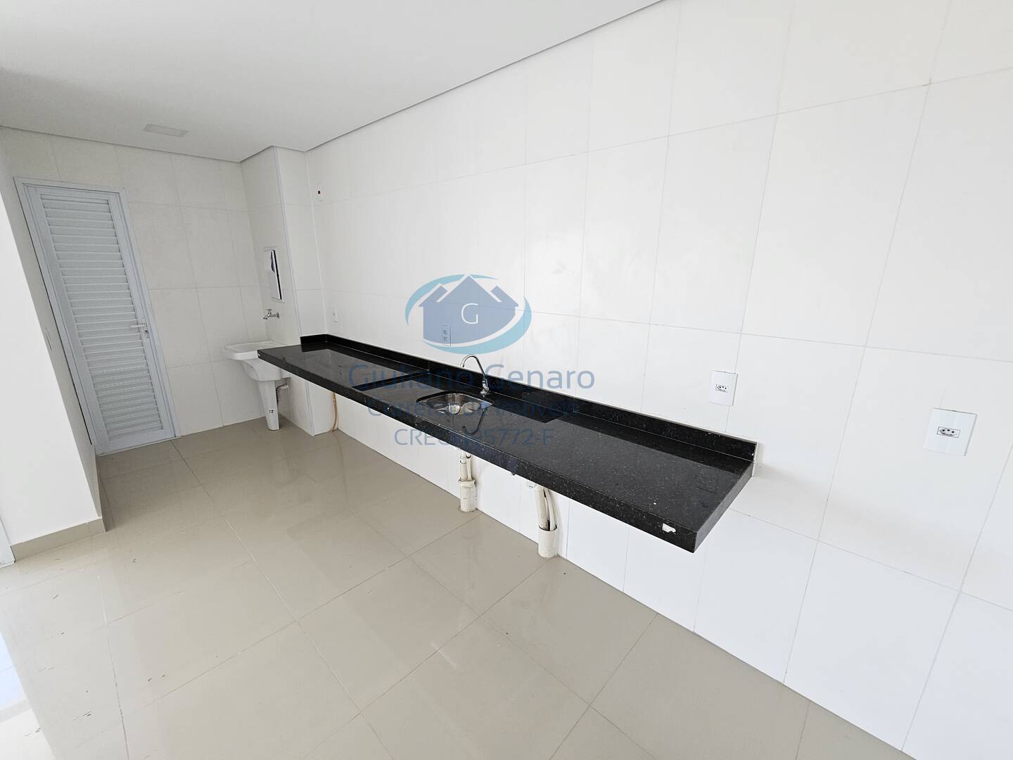 Apartamento à venda com 2 quartos, 74m² - Foto 3