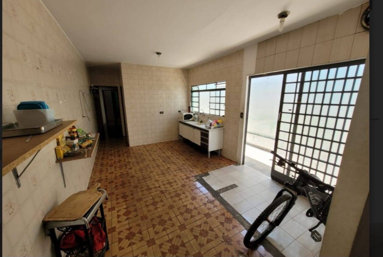 Casa à venda com 2 quartos, 105m² - Foto 7
