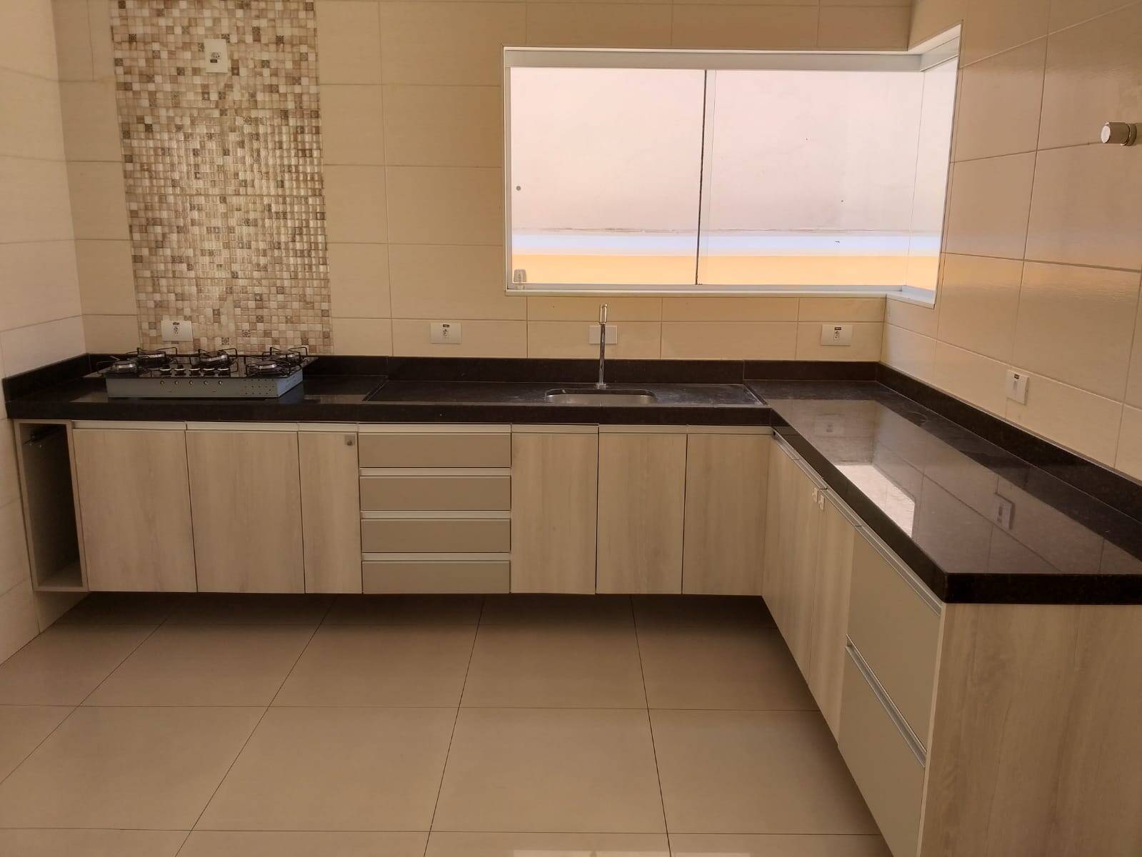 Casa de Condomínio à venda com 3 quartos, 179m² - Foto 5