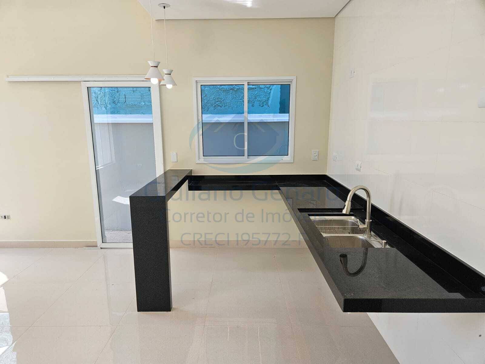 Casa à venda com 2 quartos, 69m² - Foto 3