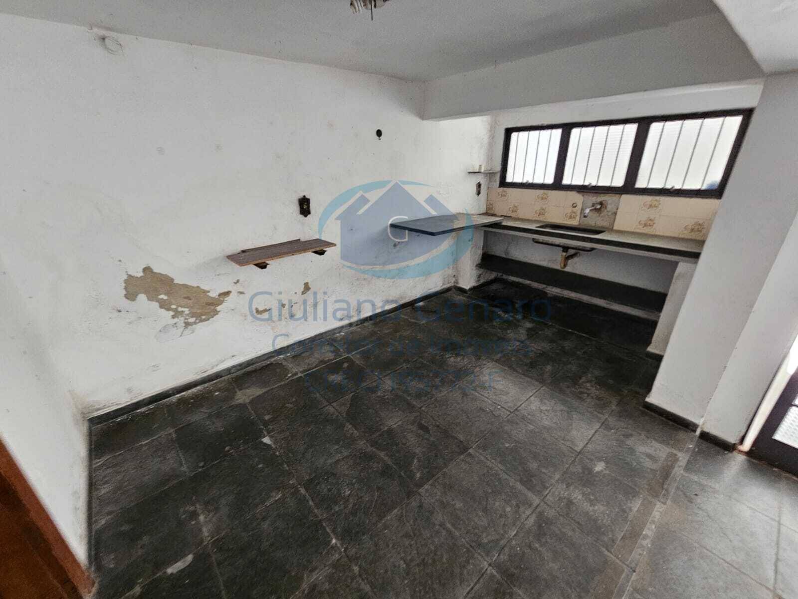 Casa à venda com 3 quartos, 335m² - Foto 30