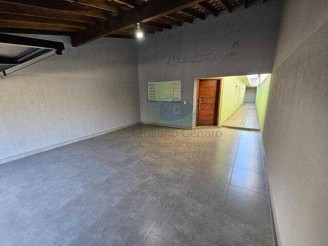Casa para Venda em Salto - 2
