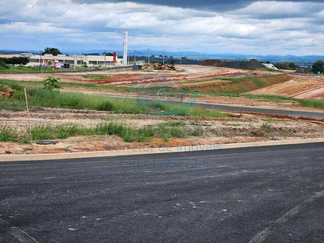 Terreno para Venda em Salto - 5