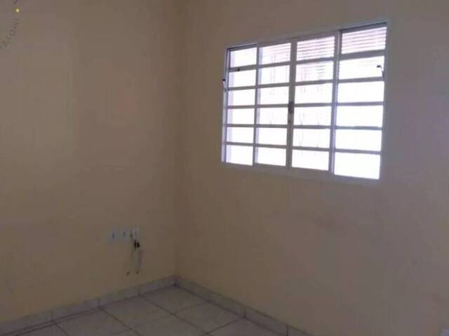 #CA-122 - Casa para Venda em Salto - SP - 3