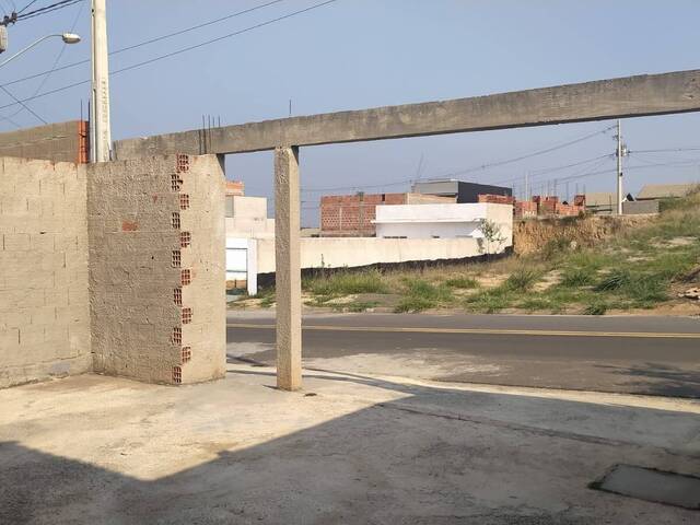 Casa para Venda em Salto - 2