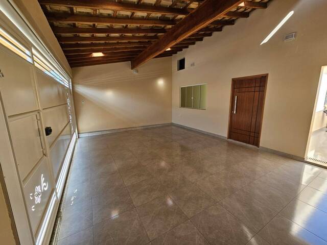 #LO-002 - Casa para Locação em Salto - SP - 3